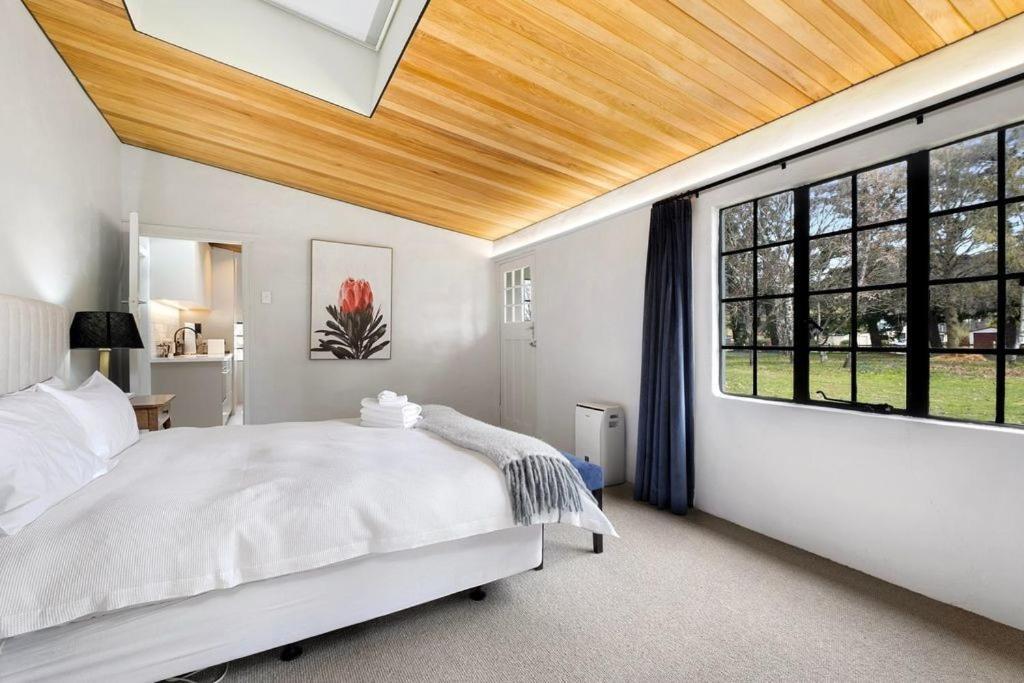 Wanaka Stone Cottage - Wanaka Holiday Home Buitenkant foto