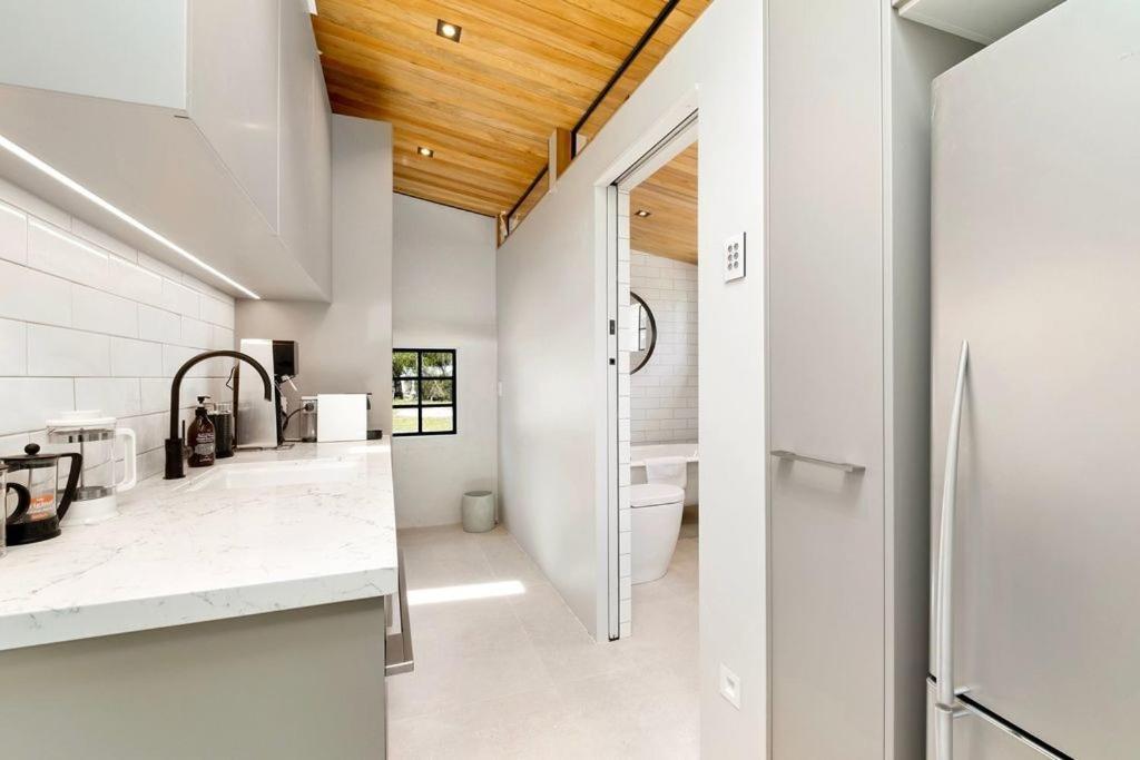 Wanaka Stone Cottage - Wanaka Holiday Home Buitenkant foto